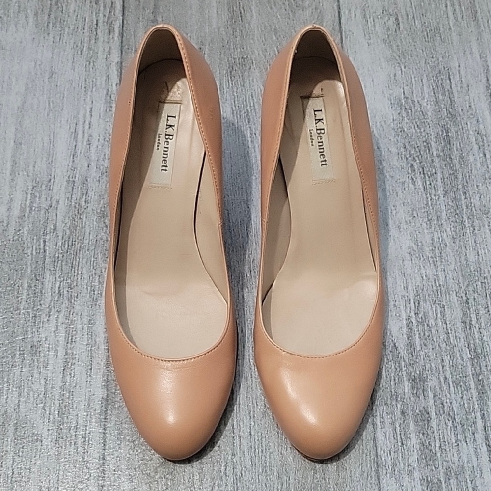 LK Bennett Blush Sabria Round Toe Stiletto Pumps